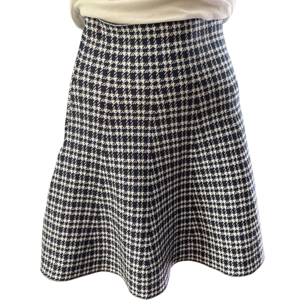 Stunning Houndstooth Skirt, Adorable style! Navy and White Classic Houndstooth